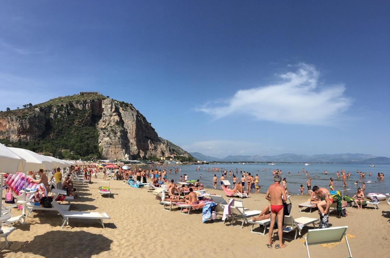 Beach Holiday Villa Terracina Eksteriør billede